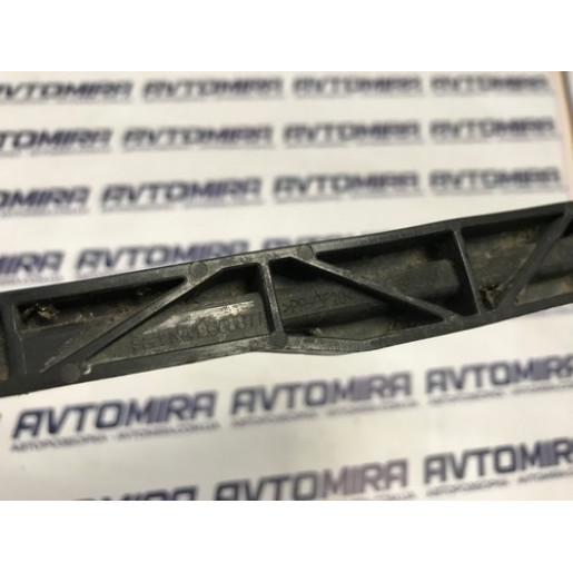 Кронштейн переднего бампера правый Opel Astra J 2013-2015 13368877